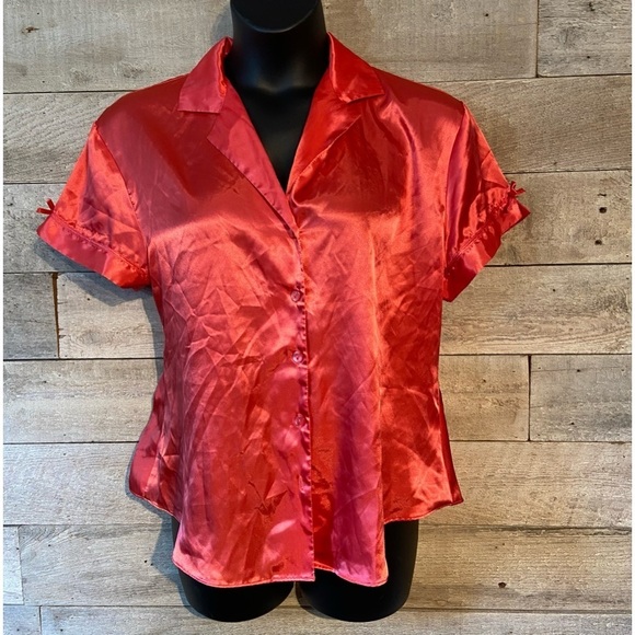 💥5/$25 La Vie En Rose women’s satin button up pyjama top in size XL - Picture 1 of 8